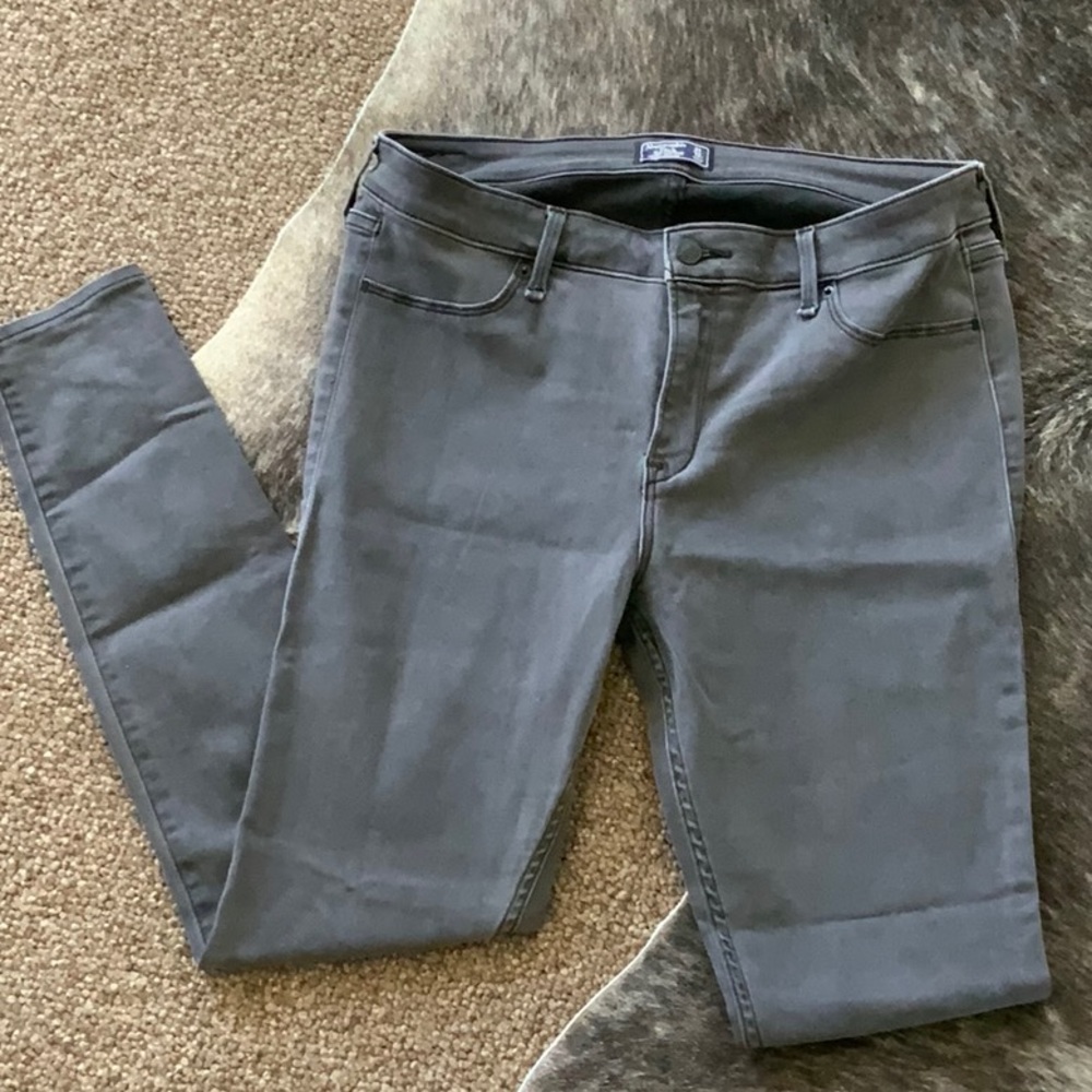 A & F low rise Jean leggings size 31/12R